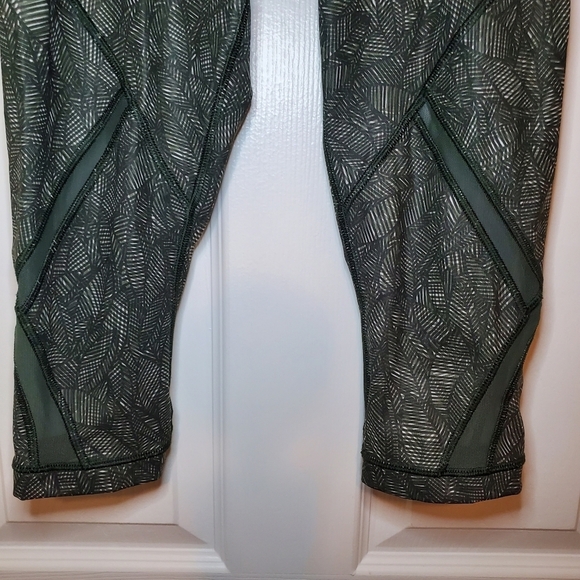 Lululemon Cool to Street Crop Leggings Sz 4 - Picture 4 of 7